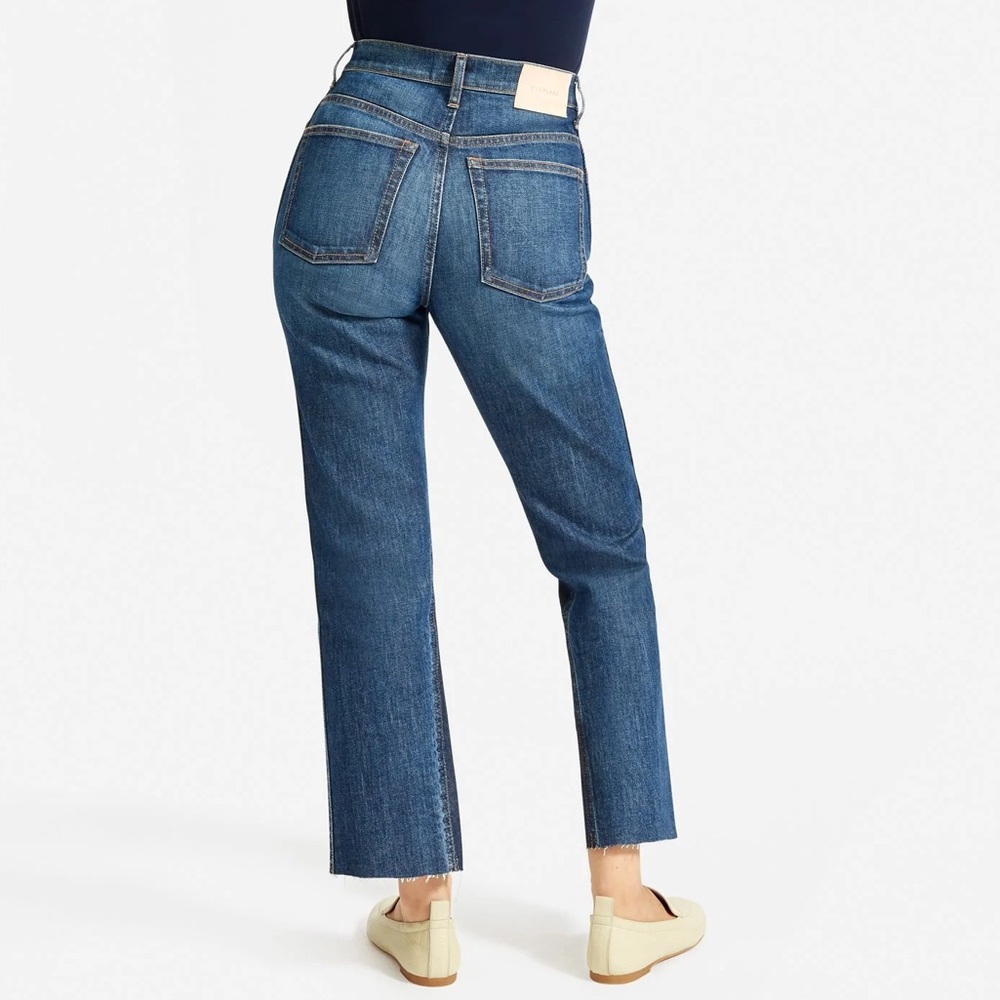 Everlane The Cheeky Bootcut Crop Jeans Size 26 Mid Wash Raw Hem Sculpting Fit